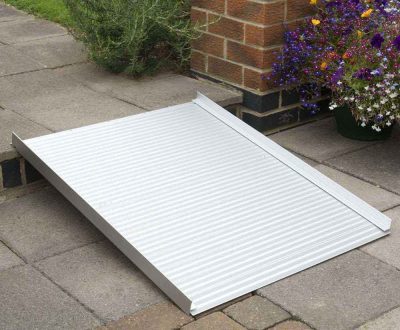 M16669_2_Nrs_Mobility_Care_Rollup_Portable_Ramp M16669_2_Nrs_Mobility_Care_Rollup_Portable_Ramp
